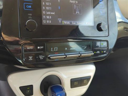 Certified 2016 Toyota Prius Two FWD image 16