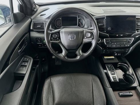 Certified 2022 Honda Pilot Black Edition image 4