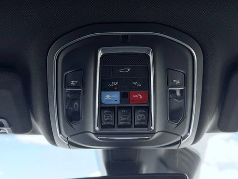 Certified 2025 Jeep Grand Cherokee Summit AWD/4WD image 45