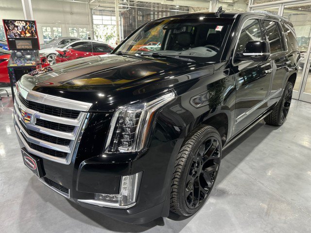 Used 2015 Cadillac Escalade Premium AWD/4WD image 1