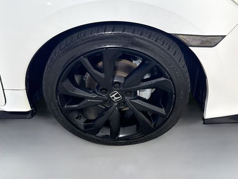 Used 2017 Honda Civic Sport Touring image 32