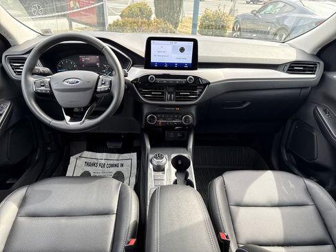 Used 2022 Ford Escape SEL image 9