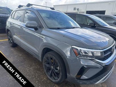 Used 2022 Volkswagen Taos SE w/ Driver Assistance Package