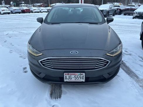 Used 2018 Ford Fusion SE w/ Fusion SE Technology Package image 7
