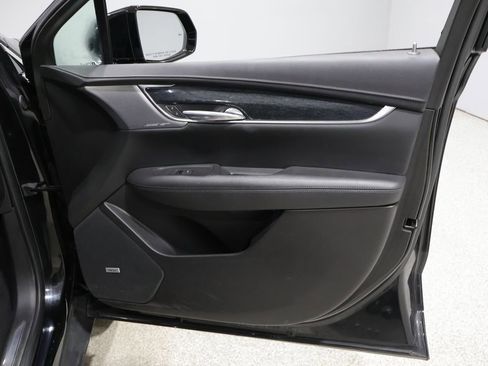 Used 2022 Cadillac XT5 Premium Luxury AWD/4WD image 23