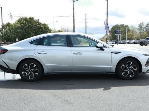 Used 2025 Hyundai Sonata SEL image 4