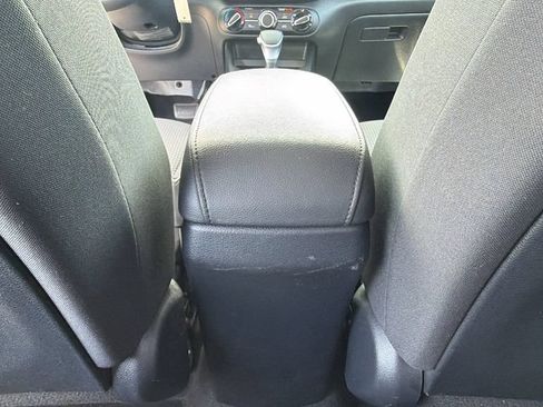 Used 2024 Kia Soul LX w/ Option Group 015 FWD image 25