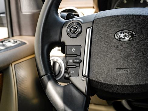 Used 2016 Land Rover LR4 HSE AWD/4WD image 17