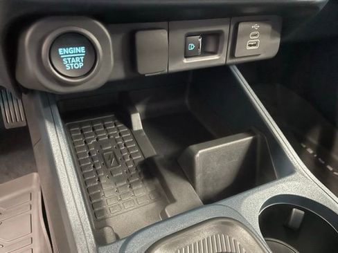 New 2025 Ford Maverick Tremor image 10