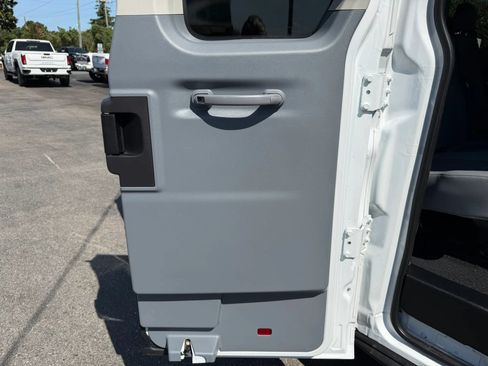 Used 2019 Ford Transit 150 XL RWD image 22