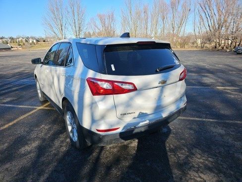 Used 2019 Chevrolet Equinox LT w/ Driver Convenience Package image 3
