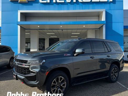 Used 2021 Chevrolet Tahoe Z71 w/ Z71 Off-Road Package image 1