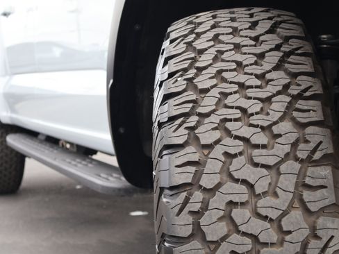 Used 2025 Ford F150 Raptor image 10