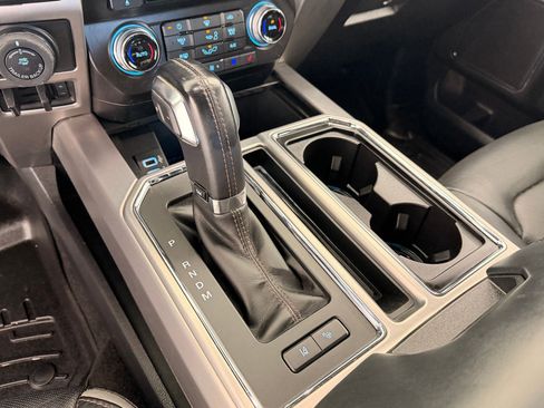 Used 2018 Ford F150 Platinum w/ Equipment Group 701A Luxury image 18