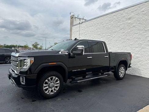 Used 2021 GMC Sierra 2500 Denali w/ Denali Ultimate Package AWD/4WD image 3