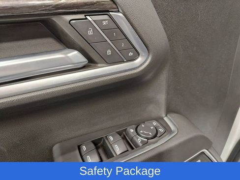 Used 2022 Chevrolet Silverado 1500 LTZ w/ LTZ Premium Package image 24