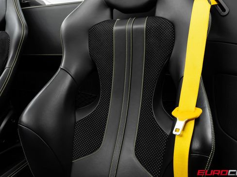 Used 2022 Ferrari F8 Tributo RWD image 45