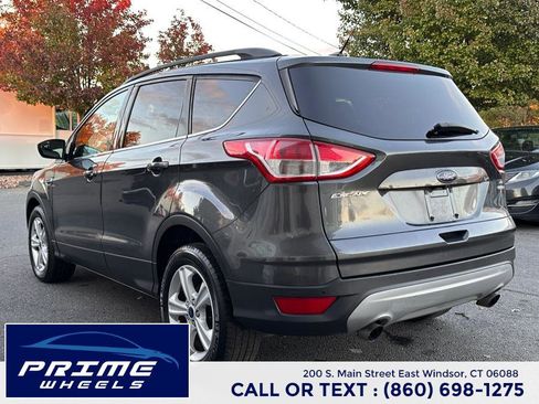 Used 2016 Ford Escape SE w/ Equipment Group 201A image 5