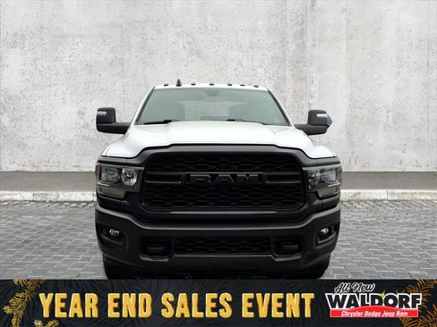 Used 2024 RAM 3500 Tradesman image 6