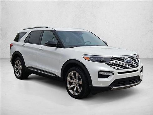 Used 2020 Ford Explorer Platinum w/ Premium Technology Package AWD/4WD image 3