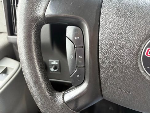 Used 2016 GMC Savana 2500 RWD image 12