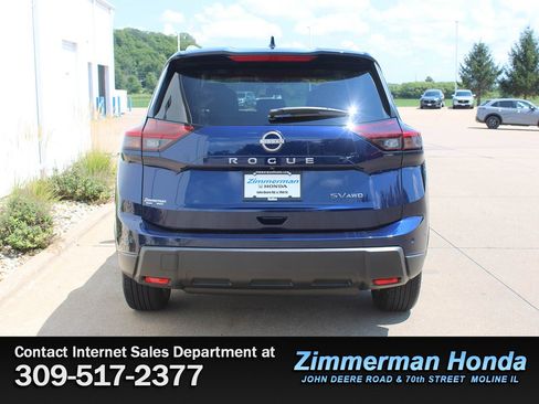 Used 2024 Nissan Rogue SV w/ SV Premium Package AWD/4WD image 5