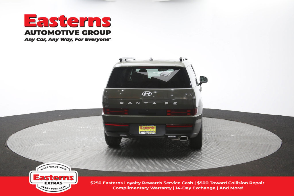 Used 2025 Hyundai Santa Fe SEL FWD image 41