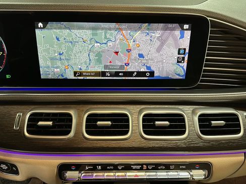 Used 2020 Mercedes-Benz GLE 350 4MATIC image 29