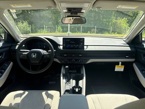 Certified 2026 Honda Accord SE image 17