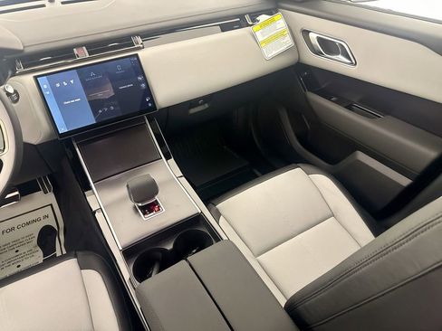 New 2026 Land Rover Range Rover Velar Dynamic SE image 22