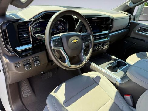 Used 2024 Chevrolet Silverado 2500 LTZ w/ LTZ Plus Package AWD/4WD image 18