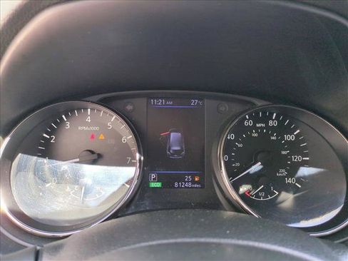 Used 2019 Nissan Rogue SV FWD image 11