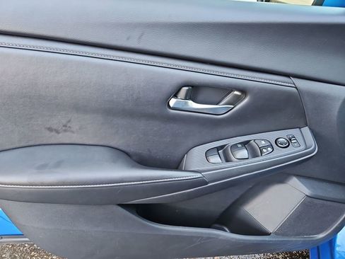 Used 2023 Nissan Sentra SV image 24