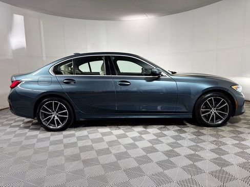 Used 2021 BMW 330i xDrive Sedan w/ Premium Package image 6