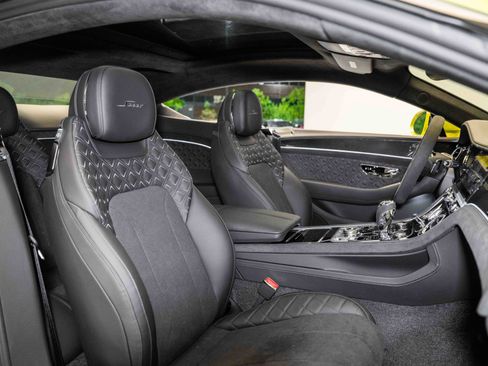 Used 2024 Bentley Continental GT Speed image 19