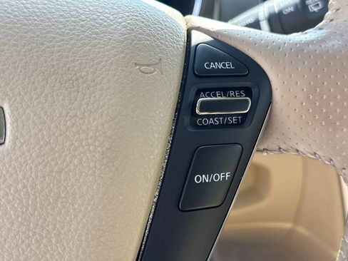 Used 2014 Nissan Murano LE w/ Platinum Edition Package image 35