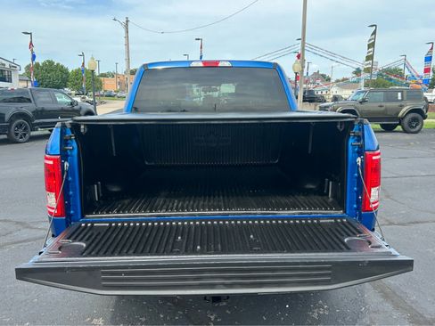 Used 2017 Ford F150 XLT AWD/4WD image 6