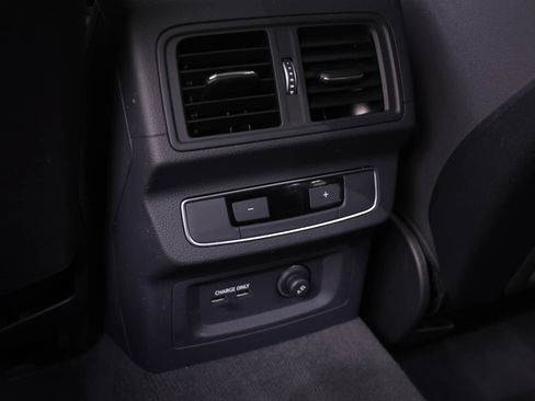 Certified 2024 Audi Q5 e Premium Plus w/ Premium Plus Package AWD/4WD image 15