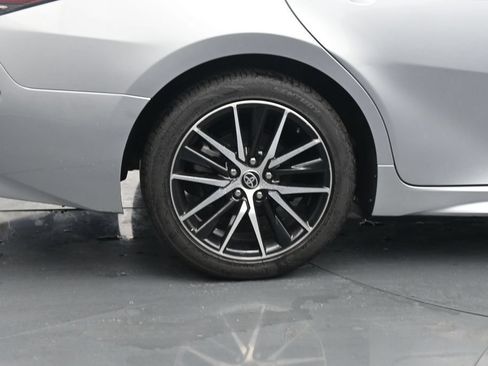 Used 2024 Toyota Camry SE FWD image 10