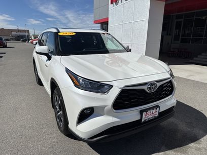 Used 2020 Toyota Highlander XLE