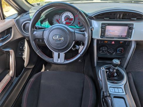Used 2013 Scion FR-S image 4