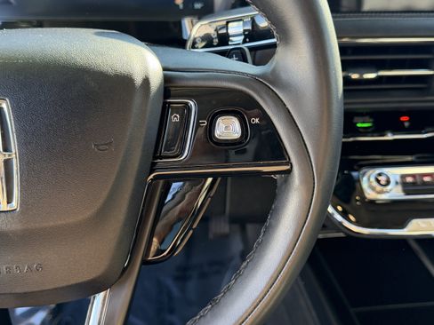 Used 2024 Lincoln Corsair FWD w/ Equipment Group 101A image 18