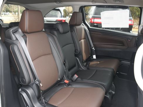 New 2026 Honda Odyssey Elite image 10