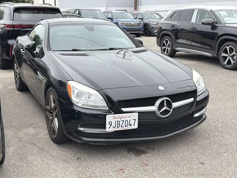 Used 2013 Mercedes-Benz SLK 250 image 3