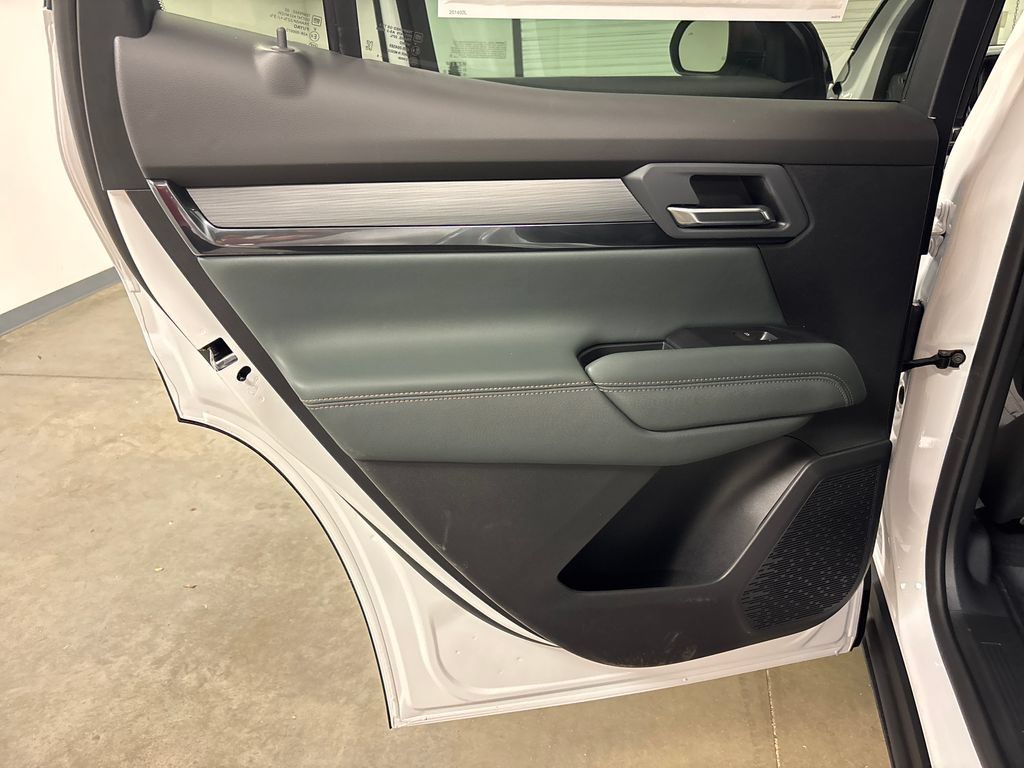 New 2026 GMC Terrain AT4 w/ Convenience Package III AWD/4WD image 27