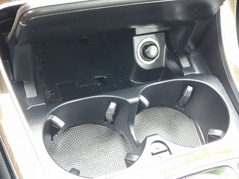 Used 2018 Mercedes-Benz C 300 4MATIC Sedan image 26