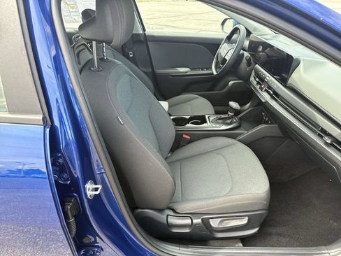 Used 2025 Kia K4 FWD image 23
