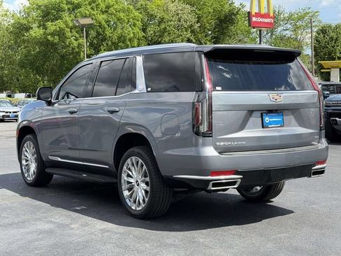 Used 2021 Cadillac Escalade Premium Luxury AWD/4WD image 3