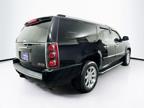 Used 2010 GMC Yukon XL Denali image 8