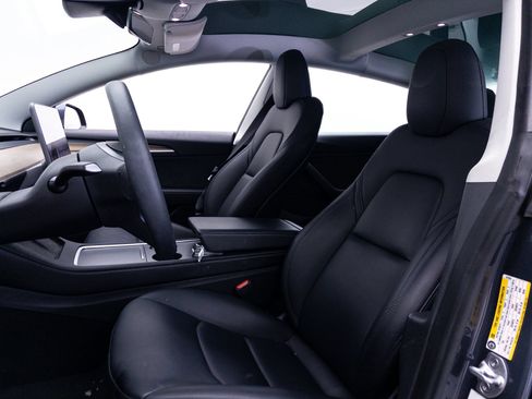 Used 2023 Tesla Model 3 Standard Range RWD image 18